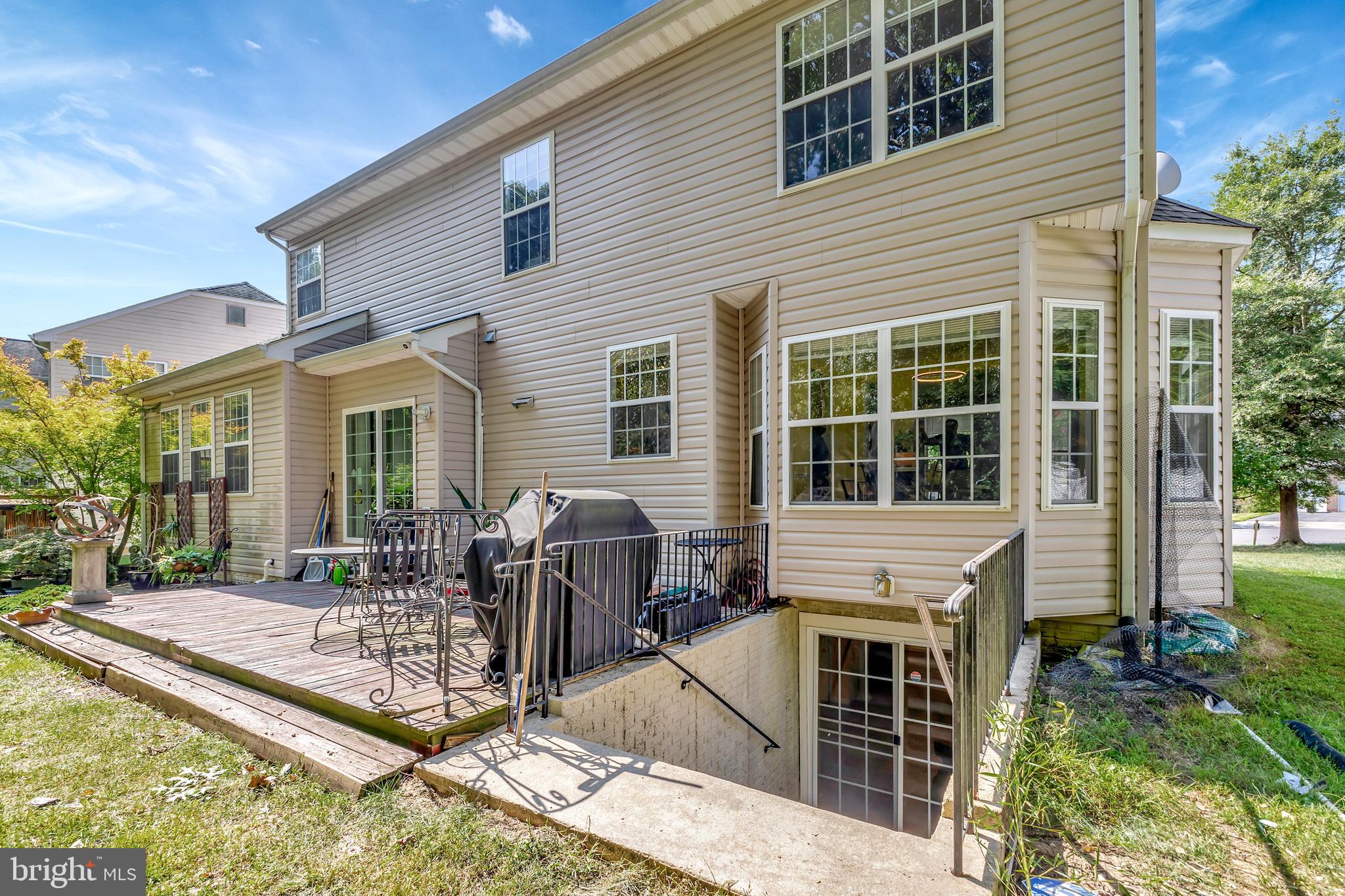 9207 Sumner Grove Drive Laurel, MD 20708 - Photo 35 of 38