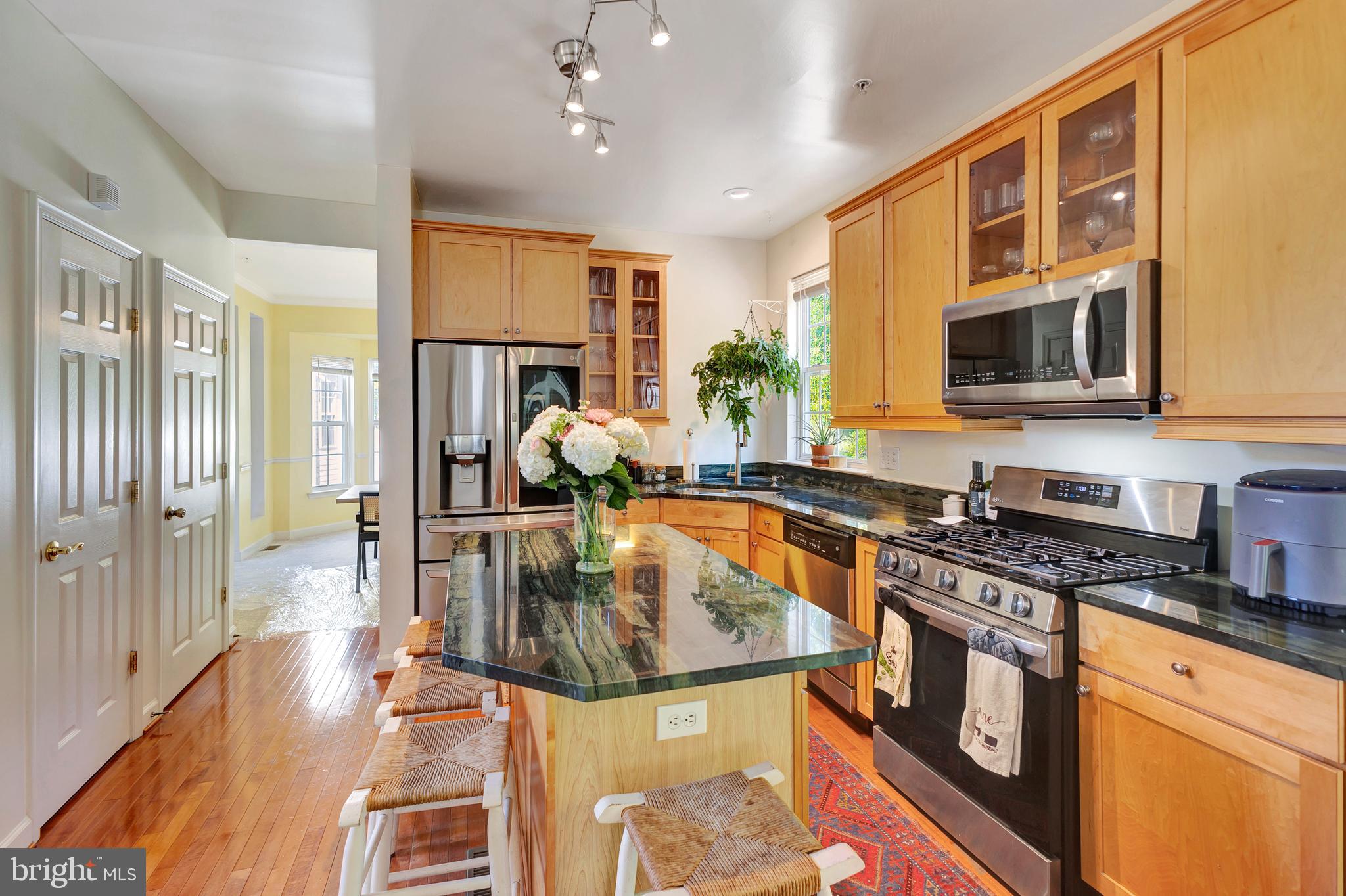 9207 Sumner Grove Drive Laurel, MD 20708 - Photo 9 of 38