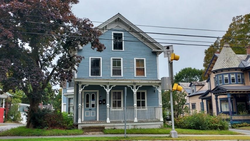 22 School Street Rockingham, VT 05101 - Photo 2 of 25