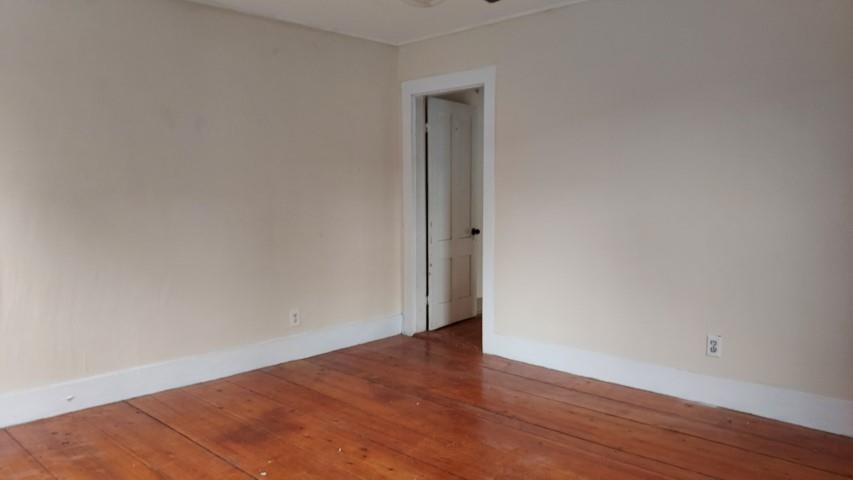 22 School Street Rockingham, VT 05101 - Photo 9 of 25