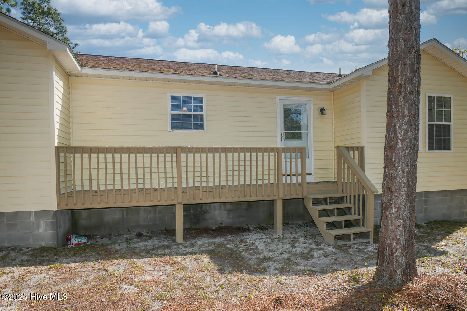 255 Cedar Road Boiling Spring Lakes, NC 28461 - Photo 19 of 20 255 Cedar Rd Southport NC-large-005-008-