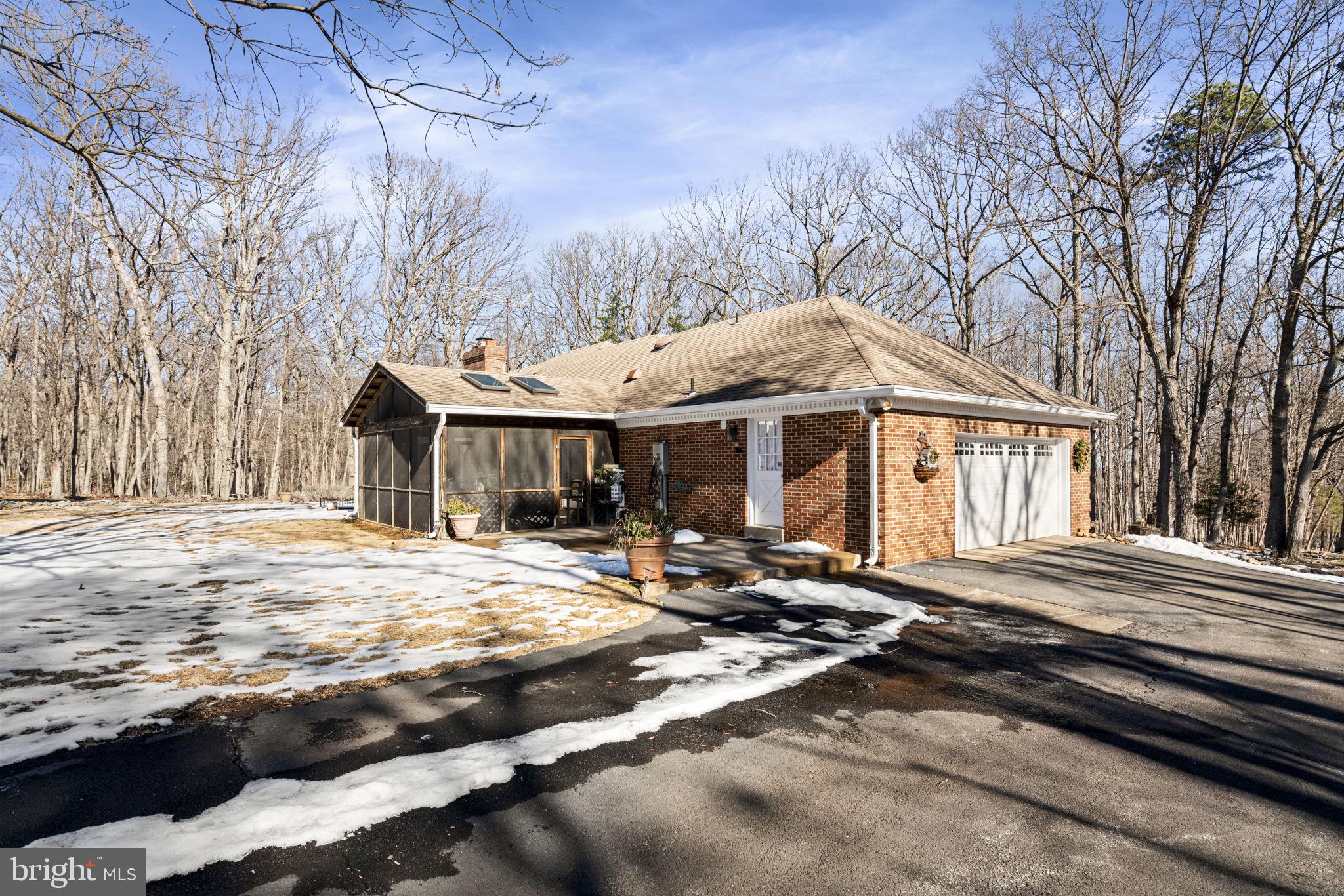 1400 Mountain Road Haymarket, VA 20169 - Photo 50 of 59 3rd view of back of the home and 2 car garage