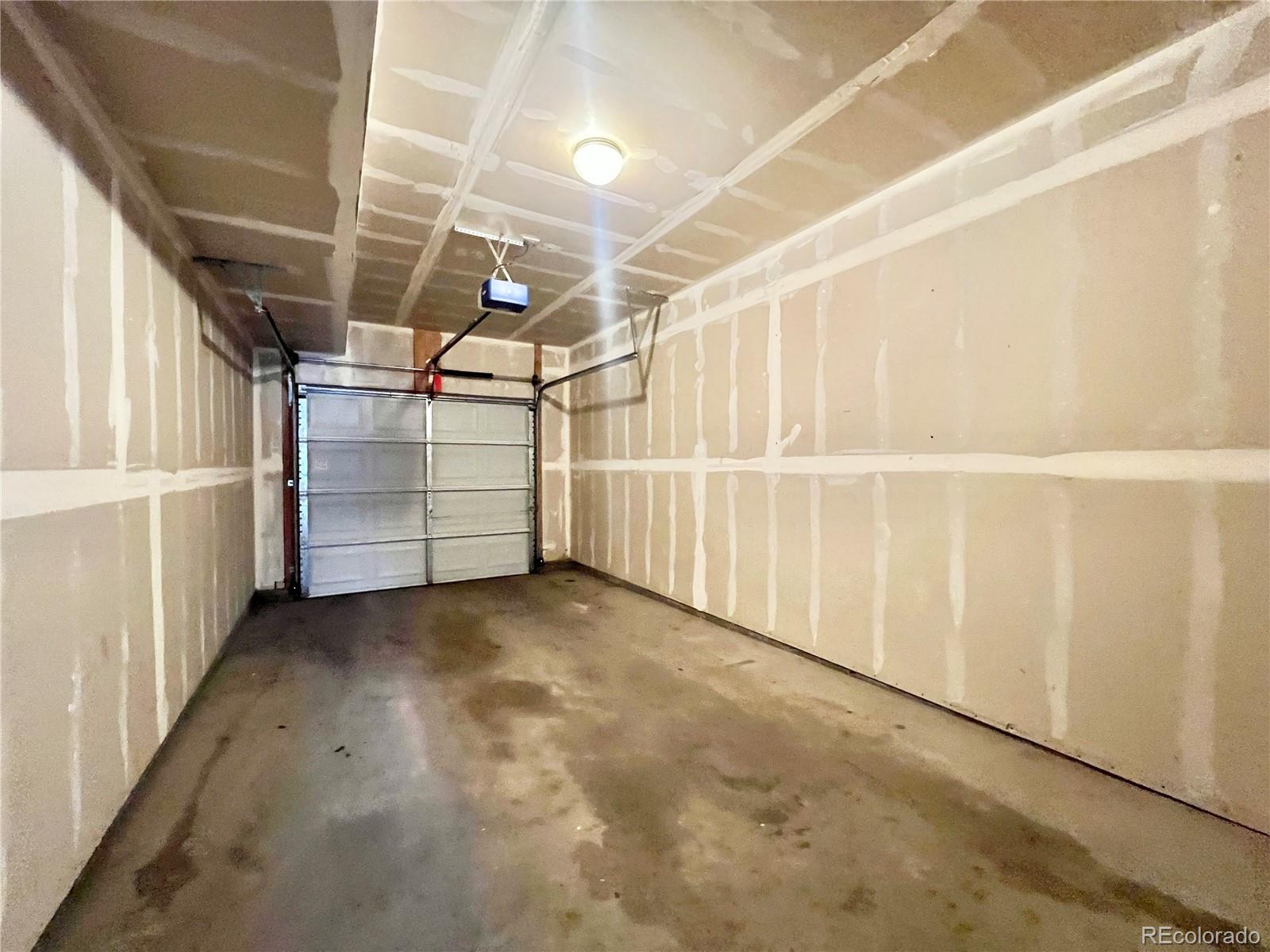 1385 South Chambers Road, Unit 102 Aurora, CO 80017 - Photo 20 of 20 a view of a garage