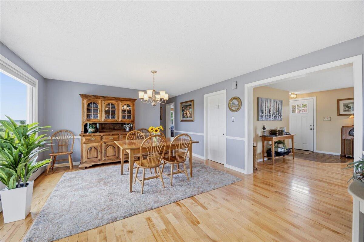 207 Spurwink Road Scarborough, ME 04074 - Photo 17 of 50 17-207 Spurwink Rd-17