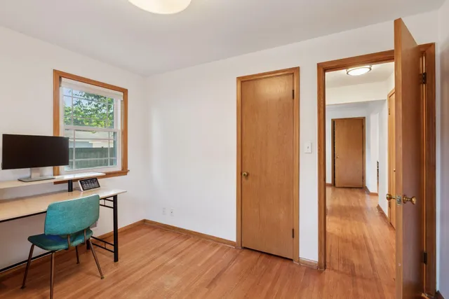 $2,695 | 4215 16th Avenue South, Minneapolis, MN 55407