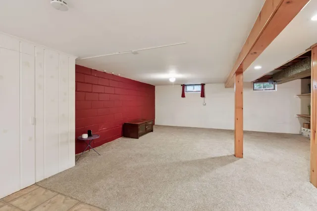 $2,695 | 4215 16th Avenue South, Minneapolis, MN 55407