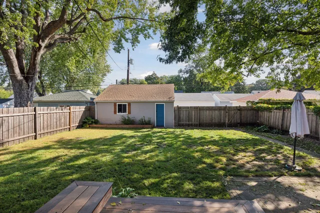 $2,695 | 4215 16th Avenue South, Minneapolis, MN 55407