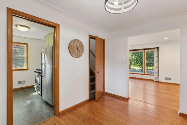 $2,695 | 4215 16th Avenue South, Minneapolis, MN 55407