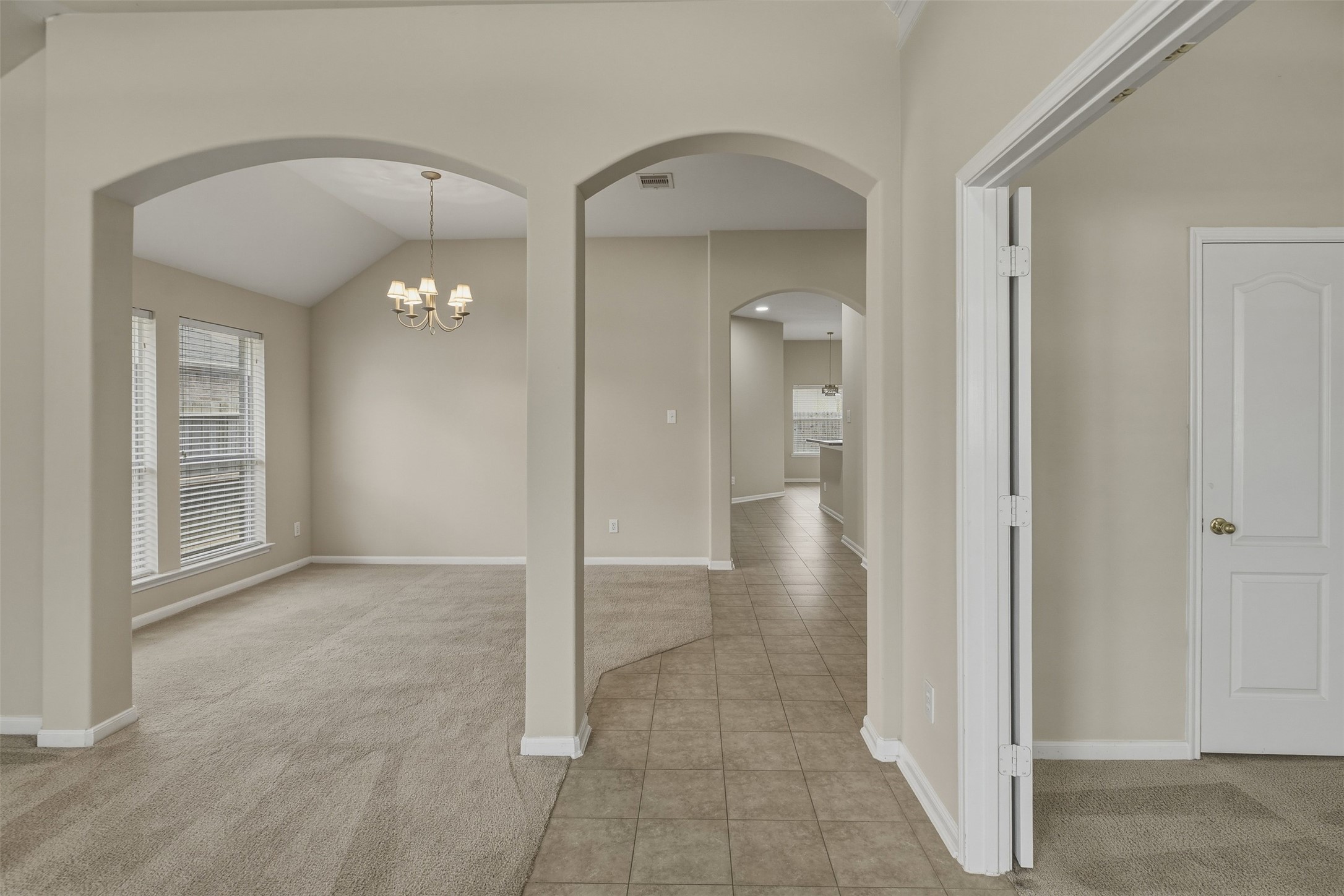 8515 Clarkman Ridge Lane Cypress, TX 77433 - Photo 7 of 31 8515-clarkman-ridge-ln-cypress-tx-entry-2