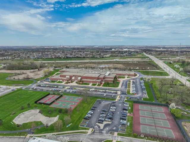 $714,990 | 1200 Prairie Lane, Unit 1A, Lemont, IL 60439