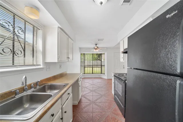 $235,000 | 3226 Dragonwick Drive, Houston, TX 77045