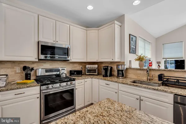 $749,900 | 81 South Locust Avenue, Marlton, NJ 08053