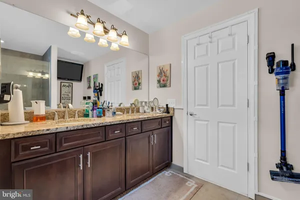 $749,900 | 81 South Locust Avenue, Marlton, NJ 08053