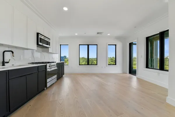 $3,000 | 50 Leo M Birmingham Parkway, Unit 401, Boston, MA 02135