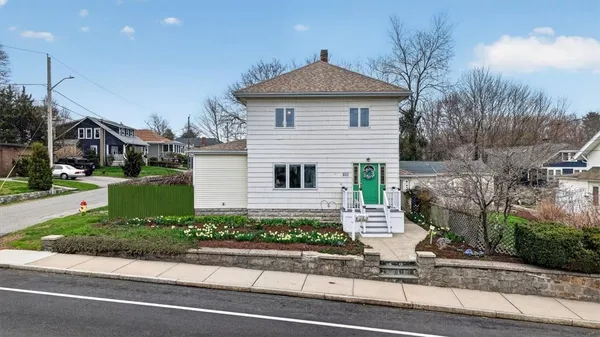 $429,900 | 102 Willett Avenue, East Providence, RI 02915