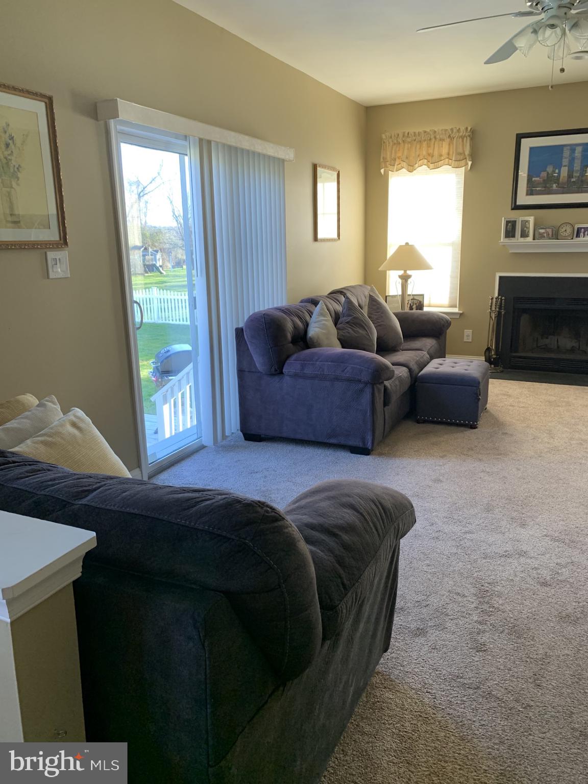 1842 Downs Avenue Clementon, NJ 08021 - Photo 14 of 36 Family Room