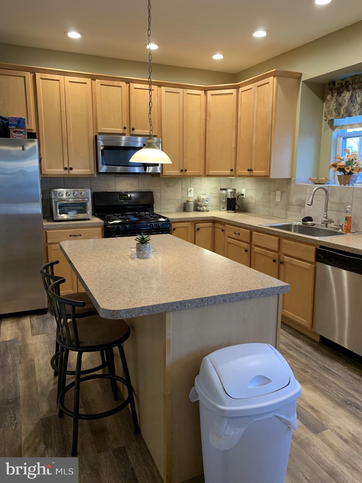 1842 Downs Avenue Clementon, NJ 08021 - Photo 9 of 36 Kitchen