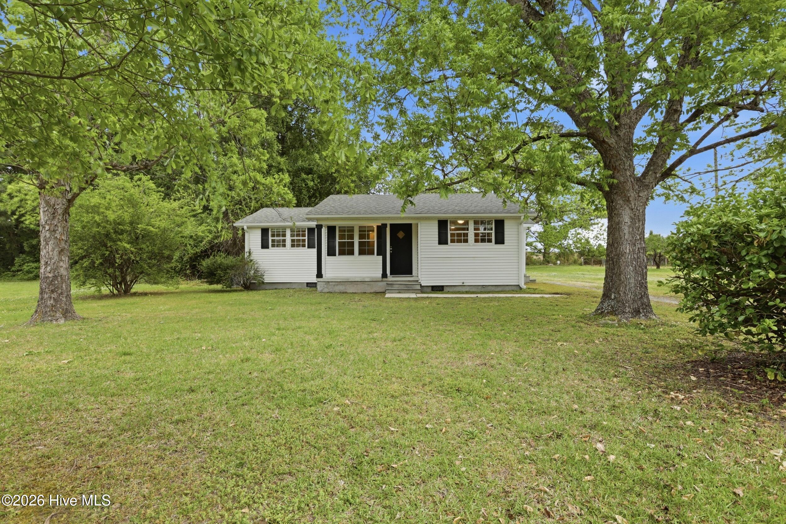 1633 Anderson Road Greenville, NC 27834 - Photo 2 of 24 2_892a5799