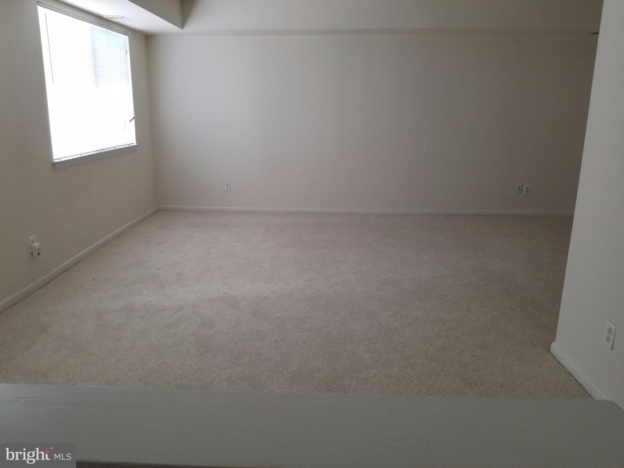 3138 Apple Road Northeast, Unit 16 Washington, DC 20018 - Photo 4 of 28 Living Room