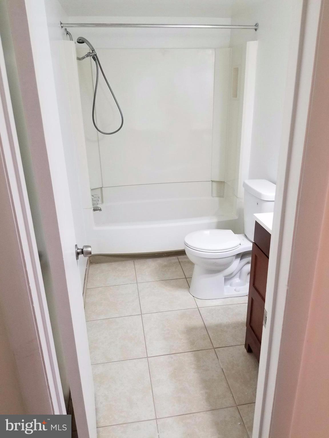 3138 Apple Road Northeast, Unit 16 Washington, DC 20018 - Photo 10 of 28 Bath