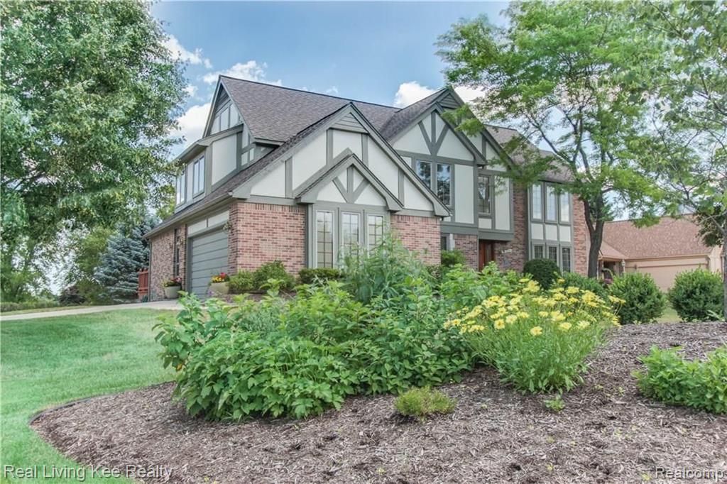 650 Snowmass Drive Rochester Hills, MI 48309 - Photo 3 of 46