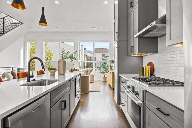 $3,900 | 2317 Moser Avenue, Unit 103, Dallas, TX 75206