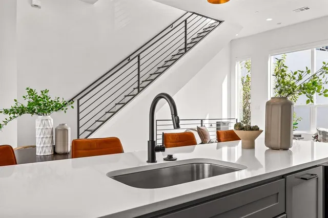 $3,900 | 2317 Moser Avenue, Unit 103, Dallas, TX 75206