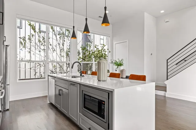 $3,900 | 2317 Moser Avenue, Unit 103, Dallas, TX 75206