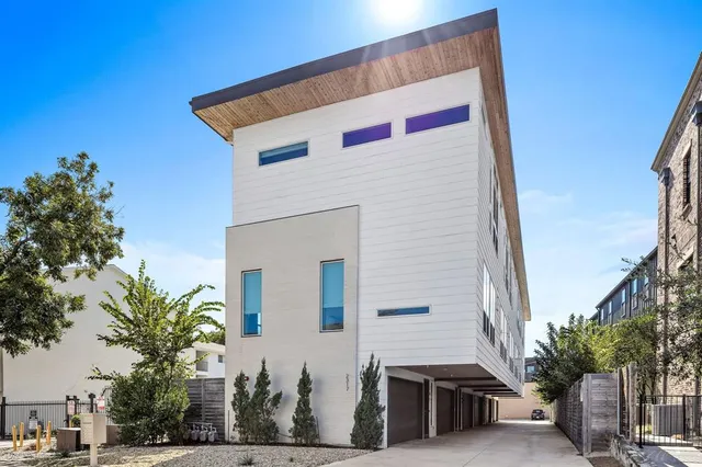 $3,900 | 2317 Moser Avenue, Unit 103, Dallas, TX 75206