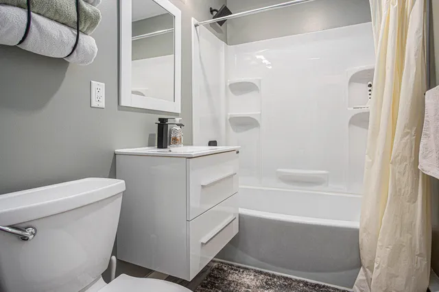 $344,900 | 10 Fairfield Drive, Coldwater, MI 49036