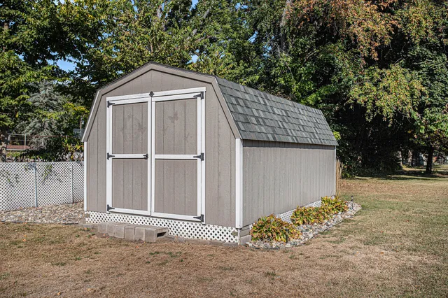 $344,900 | 10 Fairfield Drive, Coldwater, MI 49036