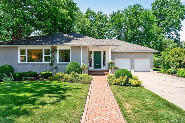 $799,900 | 30 New Amsterdam Avenue, Buffalo, NY 14216