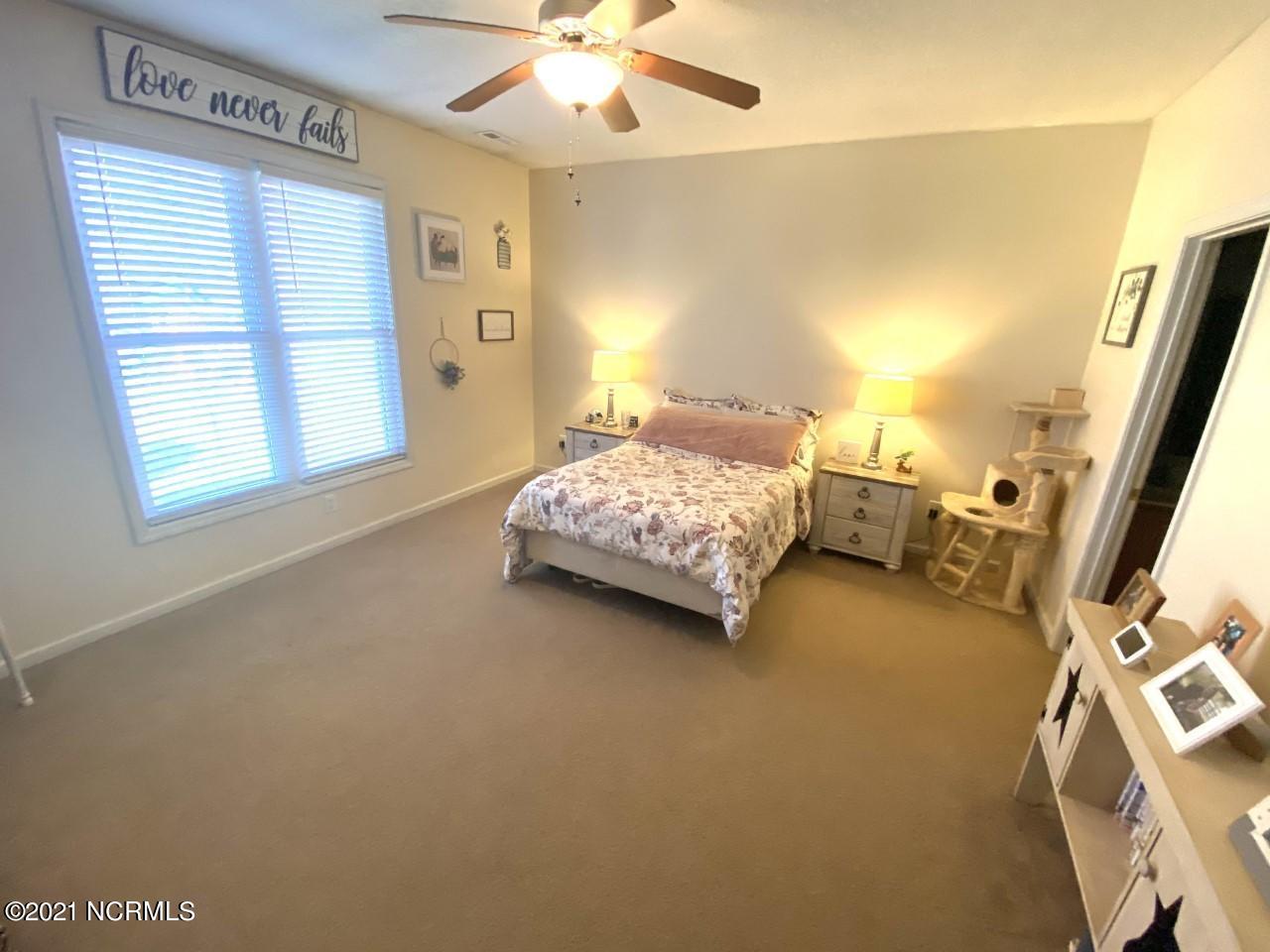 534 Raintree Road Jacksonville, NC 28540 - Photo 11 of 21 thumbnail_IMG_5954
