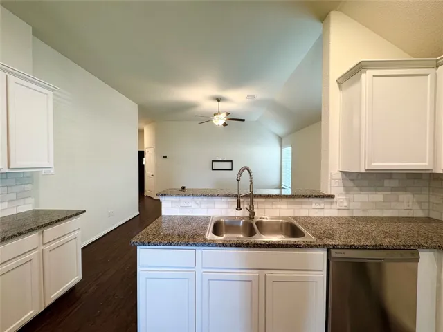 $2,100 | 9026 Beacon Mill Drive, Cypress, TX 77433