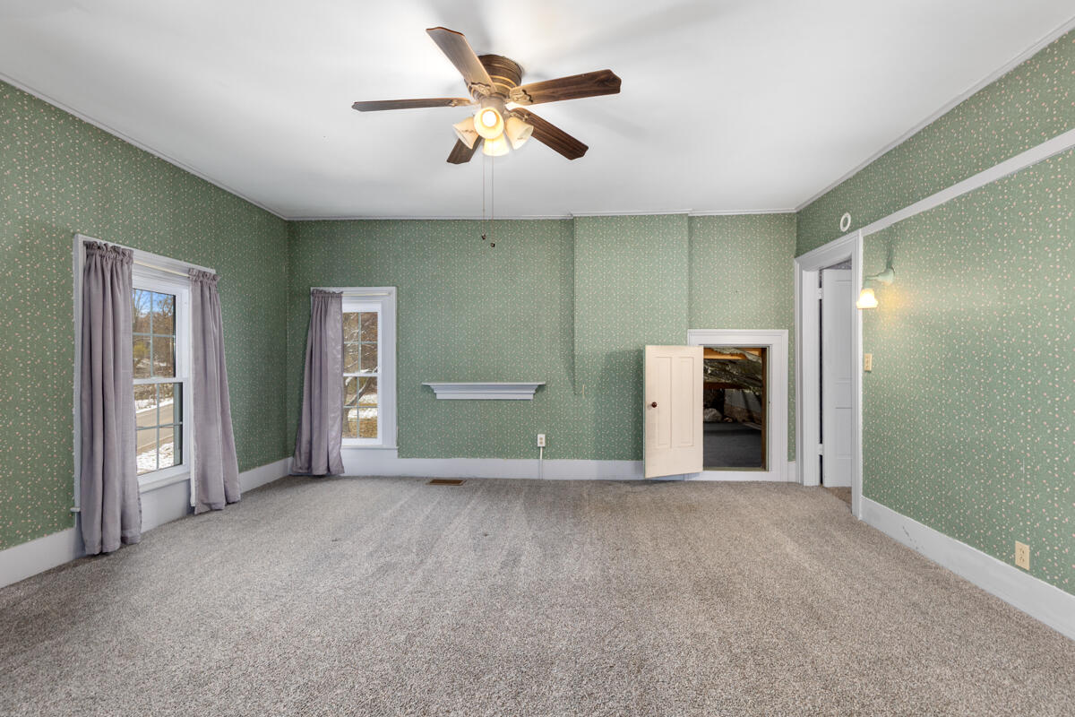 688 Pierce Road Plainwell, MI 49080 - Photo 24 of 46 IMG_1018