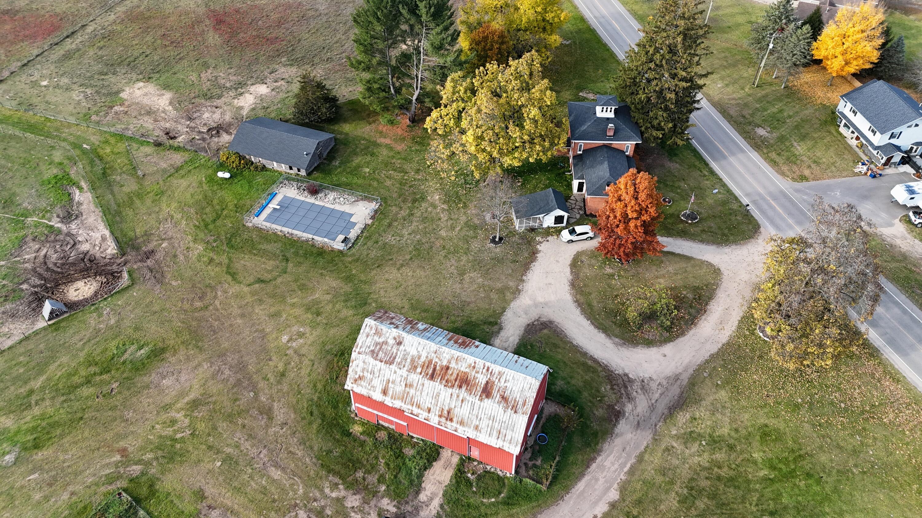 688 Pierce Road Plainwell, MI 49080 - Photo 45 of 46 688 Pierce Drone 5
