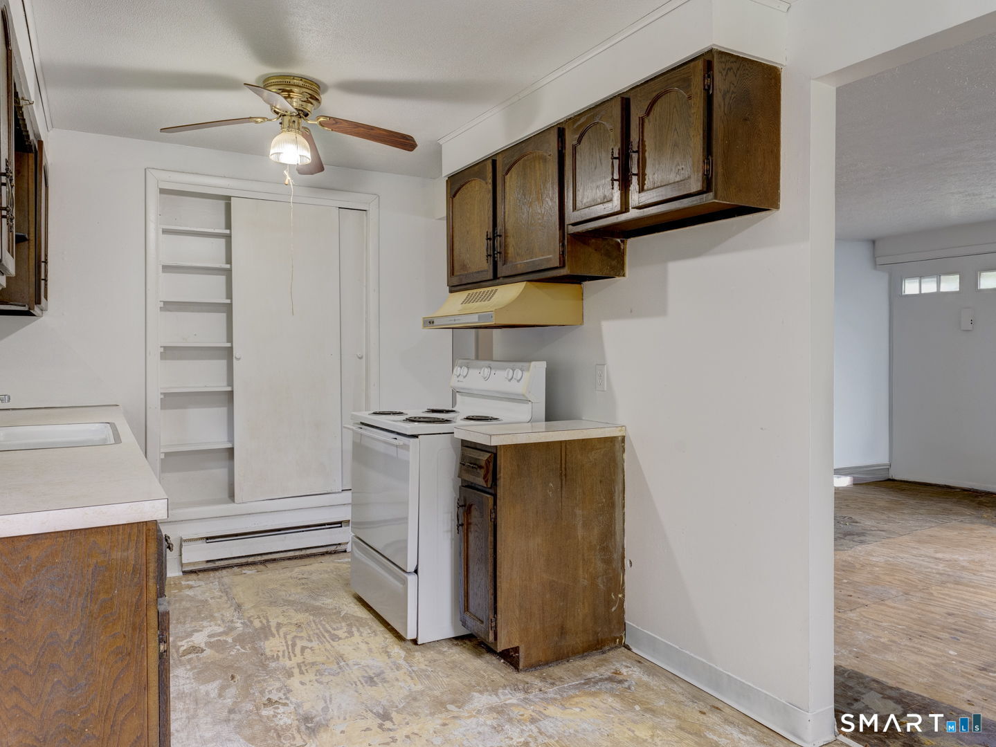 37 Spring View Lane Windham, CT 06226 - Photo 14 of 32