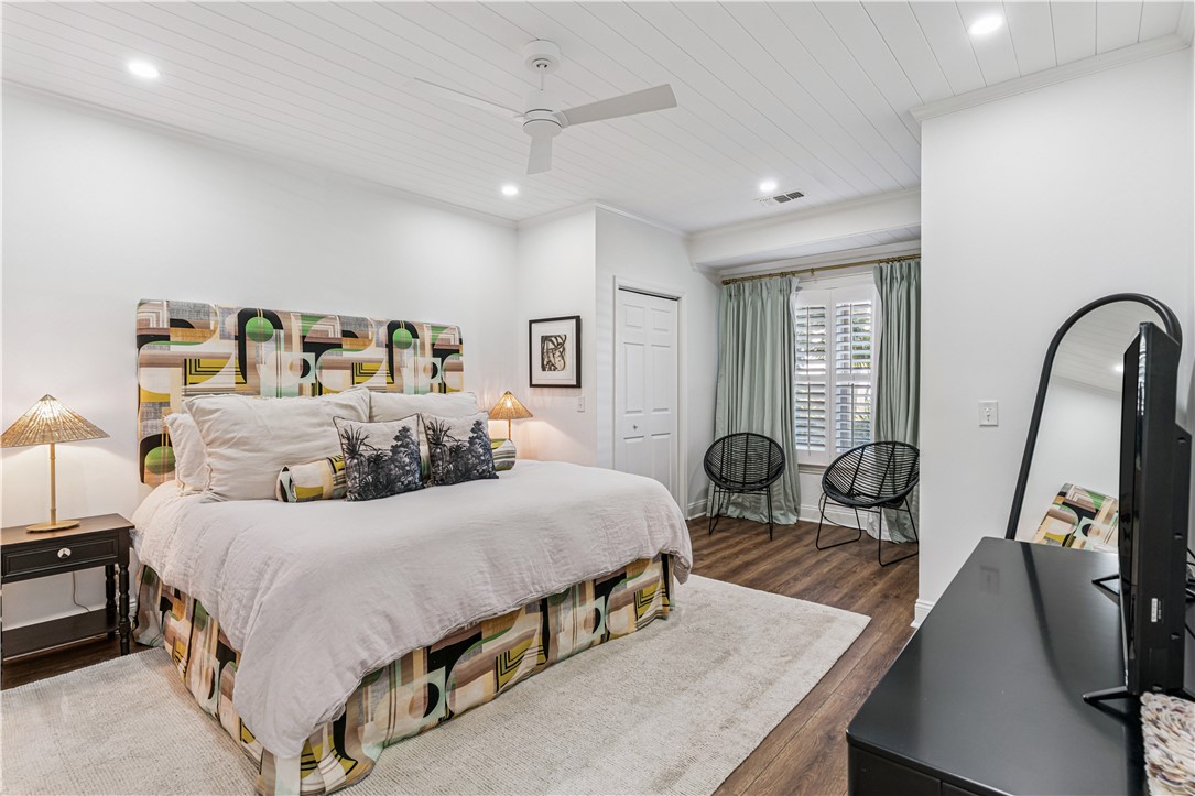 1035 Beach View Drive, Unit 301 St. Simons Island, GA 31522 - Photo 12 of 25 Primary