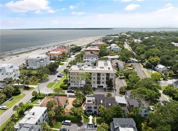 $695,000 | 1035 Beach View Drive, Unit 301, St. Simons Island, GA 31522