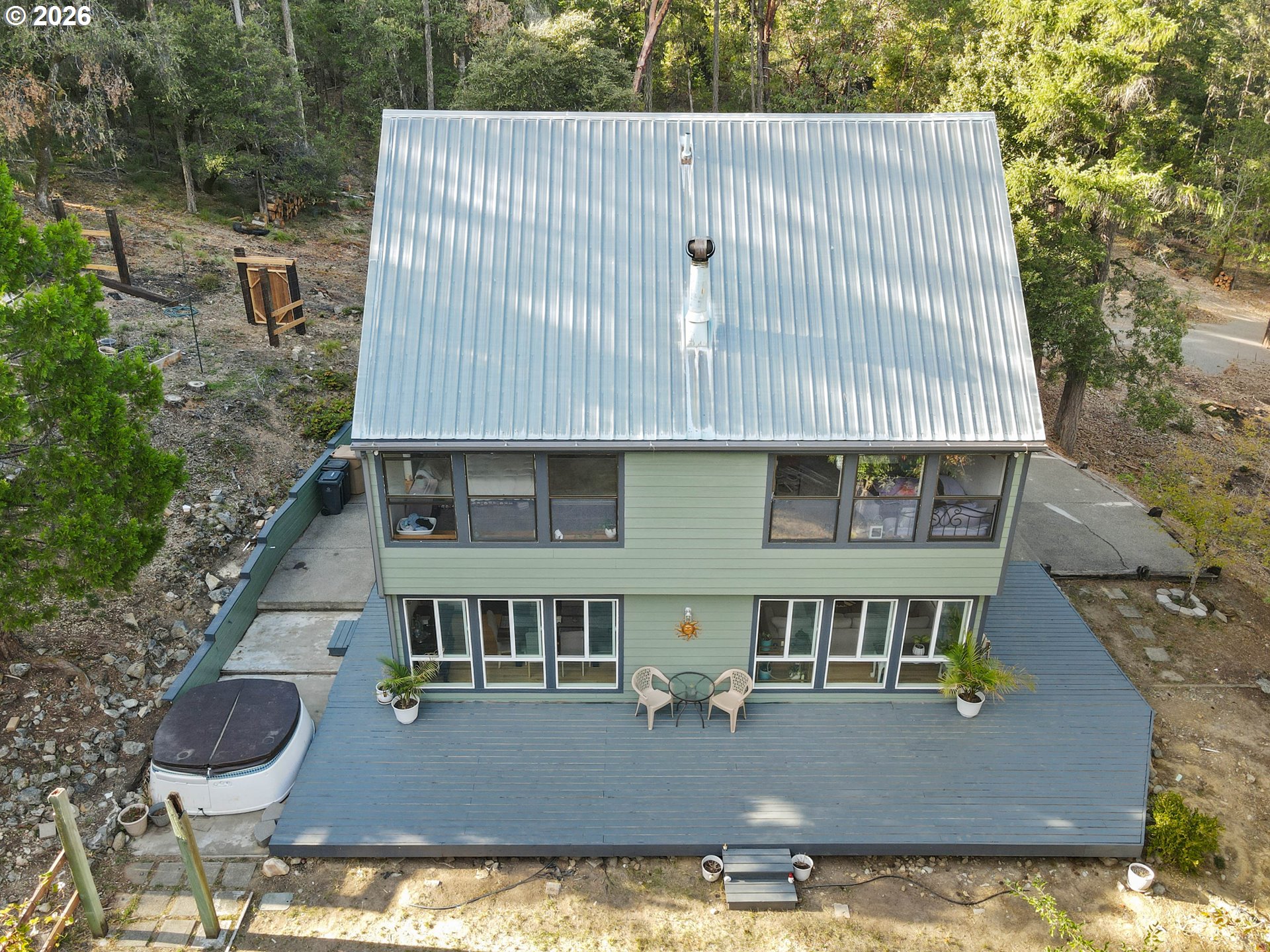 2602 Winona Road Grants Pass, OR 97526 - Photo 6 of 48 Gallery Image 6