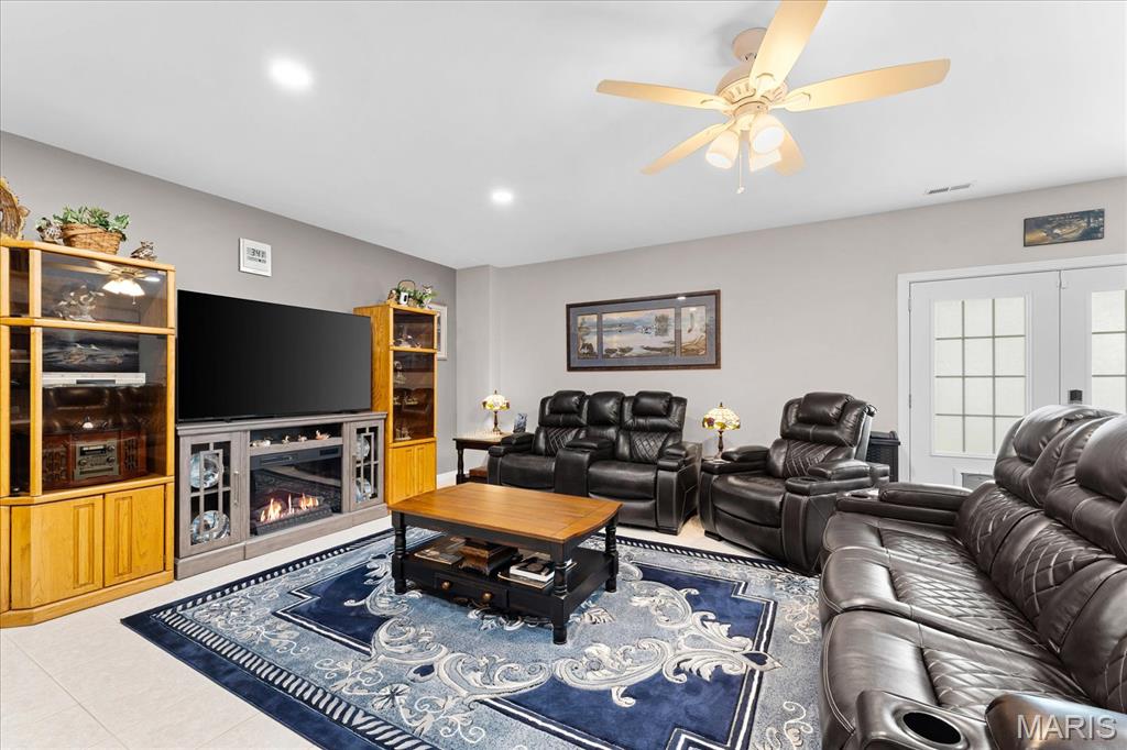 286 Red Clover Circle O'Fallon, IL 62269 - Photo 37 of 62