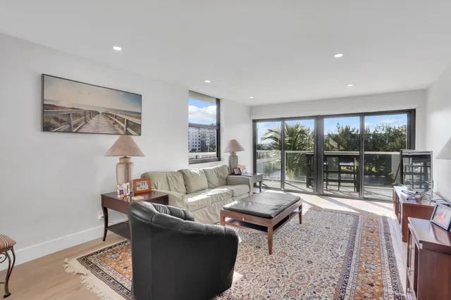 a kitchen that has a lot of cabinets in it