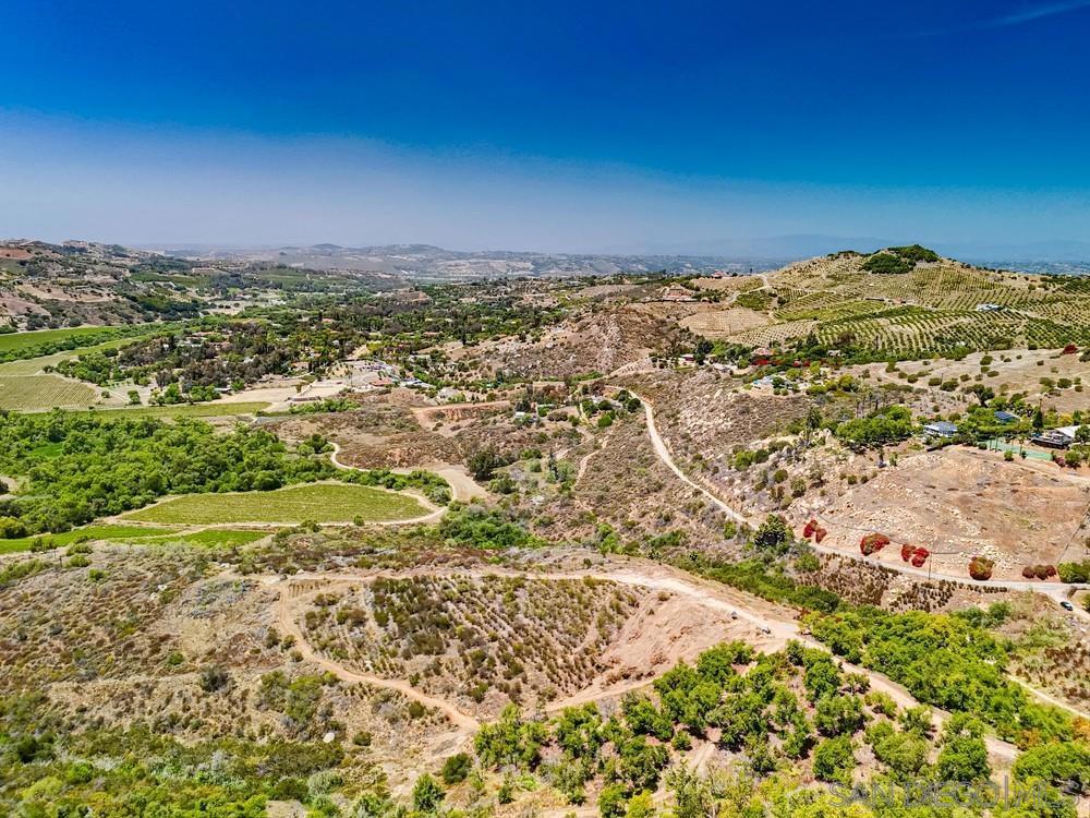 31675 Rancho Amigos Road Bonsall, CA 92003 - Photo 8 of 19 Gallery Image 8