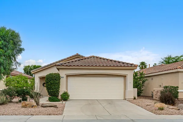 $2,495 | 78472 Glastonbury Way, Palm Desert, CA 92211