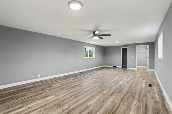 $400,000 | 33594 Highway 60, Athens, MI 49011