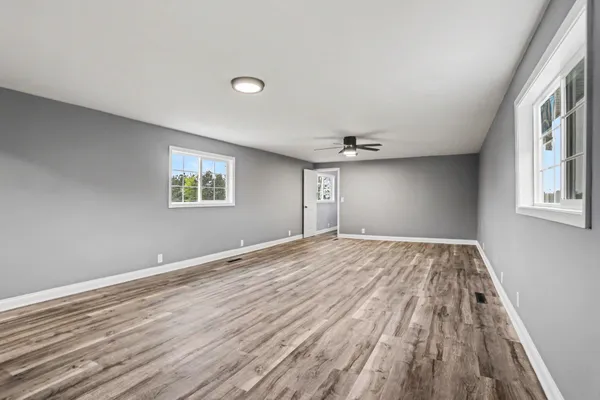 $400,000 | 33594 Highway 60, Athens, MI 49011