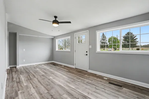$400,000 | 33594 Highway 60, Athens, MI 49011