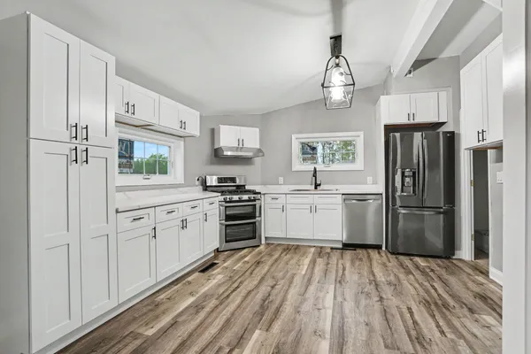 $400,000 | 33594 Highway 60, Athens, MI 49011