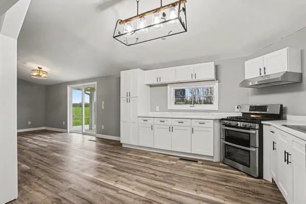 $400,000 | 33594 Highway 60, Athens, MI 49011
