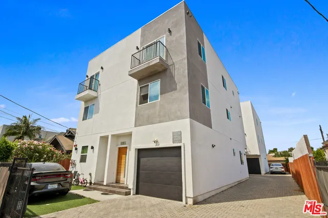 $2,975,000 | 1805 South New England Street, Los Angeles, CA 90006